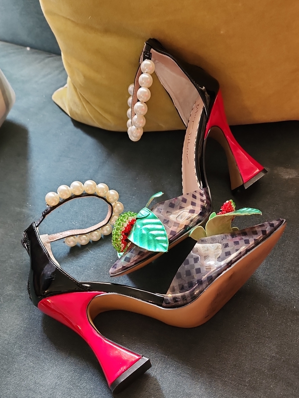 Betsey Johnson Black Patent WatermelonPumps with Pearl Ankle Strap. 6.5 - Picture 5 of 12
